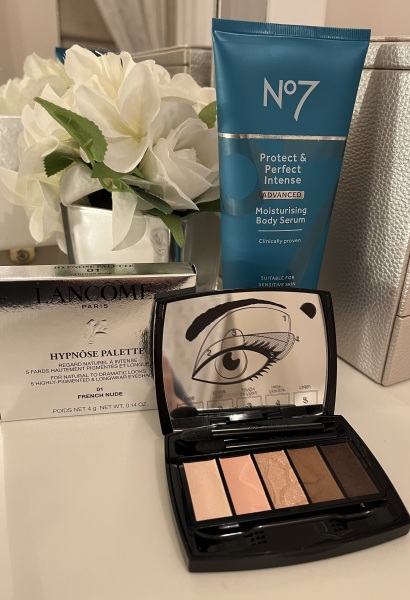 General “waifs and strays” beauty advent calendar opening thread