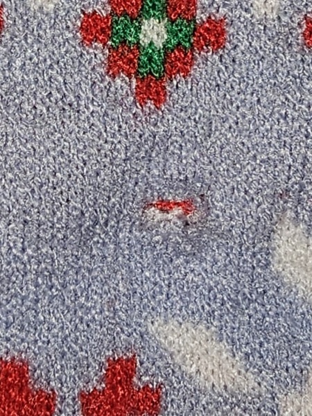 Crocheters/knitters (maybe even sewists) please get me out of the shit with my almost 14yo!