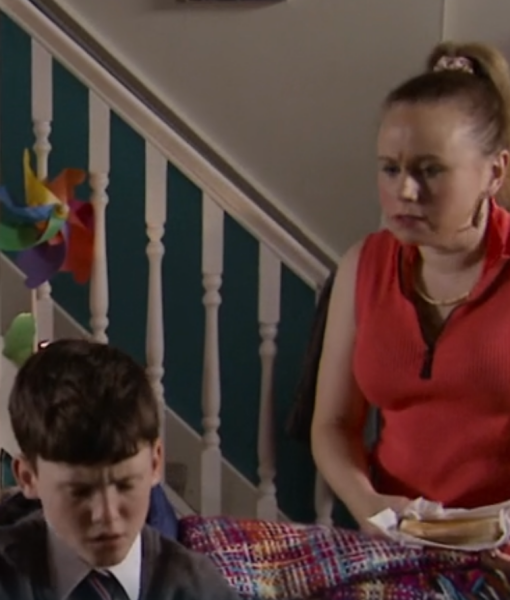 Royal Style: silk, stomachers, sapphires and plenty of sass