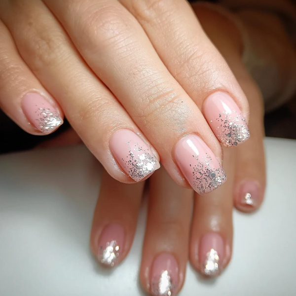 Please post your nails! I need shape and colour inspo!