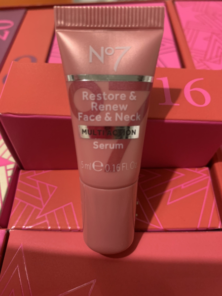 General “waifs and strays” beauty advent calendar opening thread