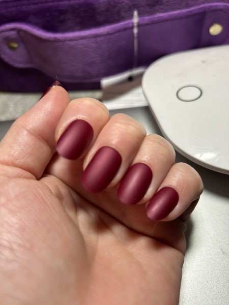 Please post your nails! I need shape and colour inspo!