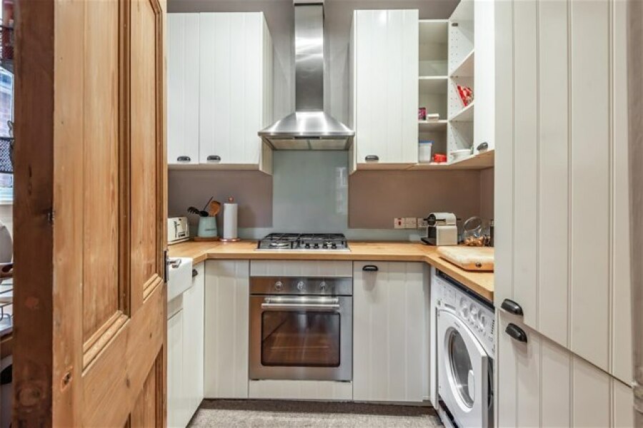 This conversion apartment for a family of 3?
