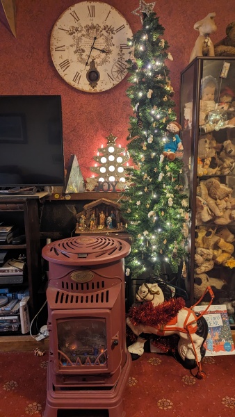 The ultimate SHOW US YOUR TREE megathread!