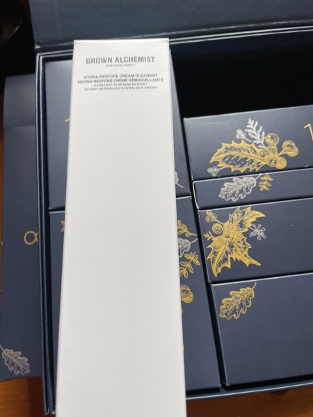 General “waifs and strays” beauty advent calendar opening thread