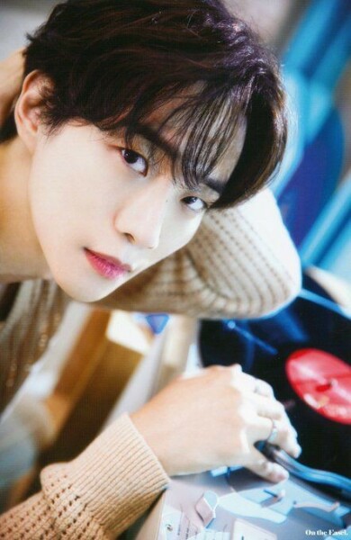 MsLatté’s Daebak Cybercafé (Kdrama addicts #44): In which a surprise feast of corking contract marriage dramas 🙌 is undercut by an imminent BTS content famine as Jung Kook, RM, V and Jimin enlist 😭