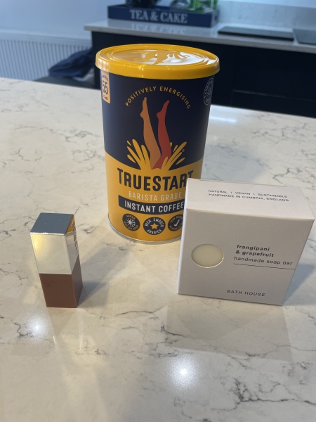 General “waifs and strays” beauty advent calendar opening thread