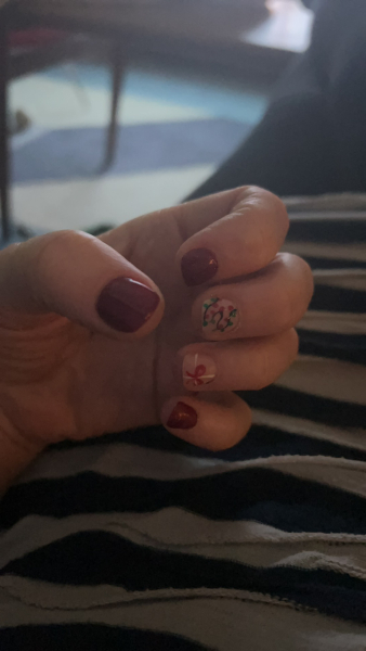 Please post your nails! I need shape and colour inspo!