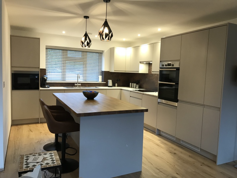 Show me your kitchen island, please!