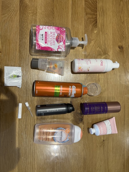 Feel the temptation to indulge in beauty treats? Is your collection overflowing with treasures? Come unite with fellow beauty enthusiasts in this lovely group!