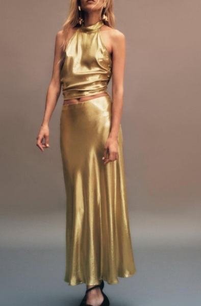 Help style shoes for this outfit!