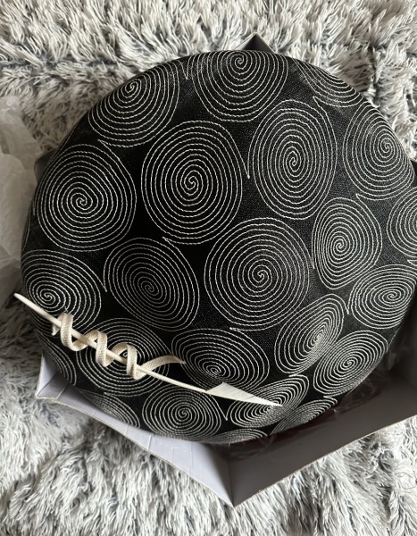 More info about this hat pls