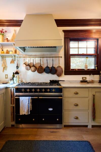 DeVOL shaker doors