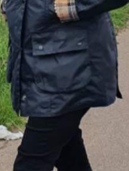 Is this Barbour Beadnell Navy or Black? Am I colourblind?