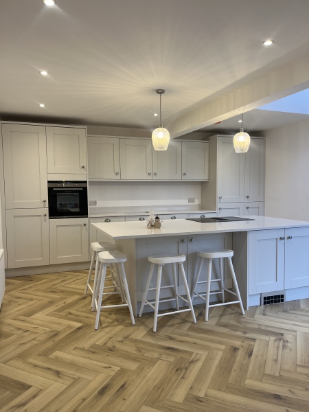 Damaged new quartz worktops 😭😭😭