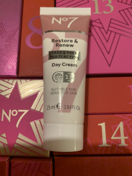 General “waifs and strays” beauty advent calendar opening thread