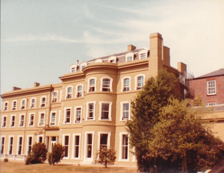 How is Southfields area?
