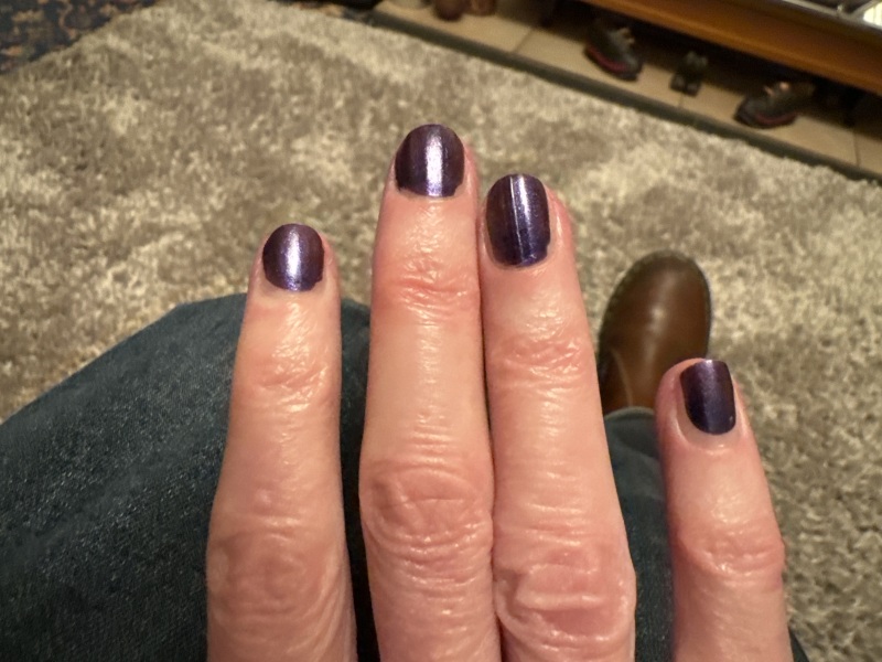 Please post your nails! I need shape and colour inspo!