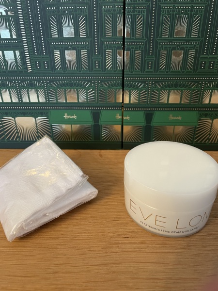 General “waifs and strays” beauty advent calendar opening thread