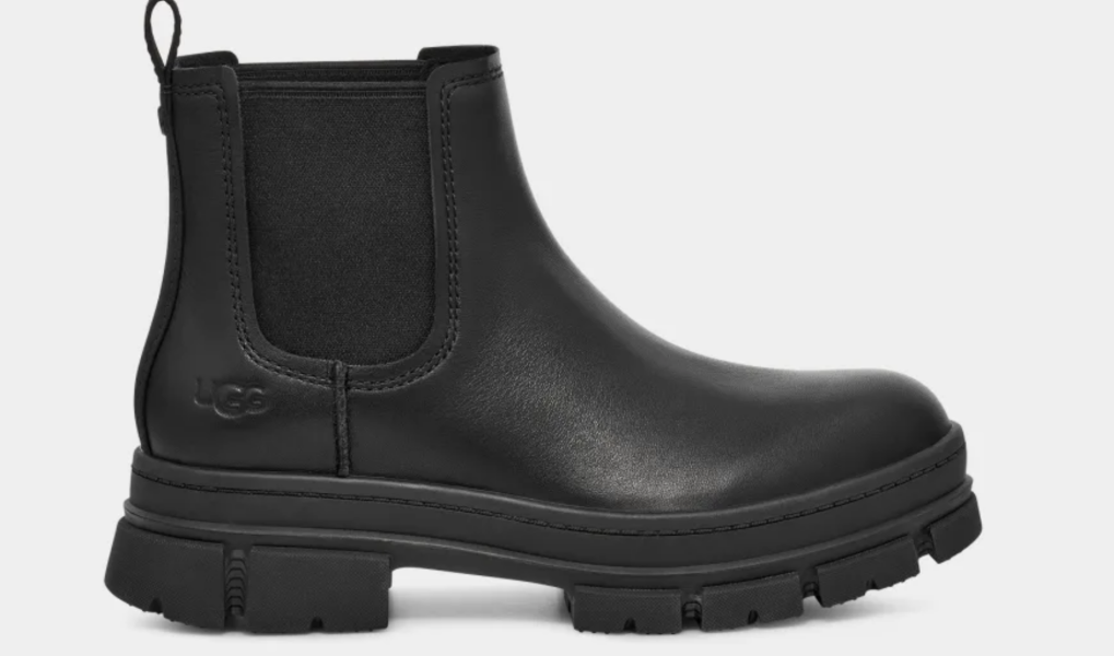 Ashley Jensen's boots in Shetland