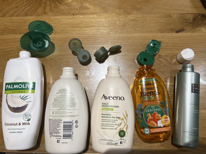 Feel the temptation to indulge in beauty treats? Is your collection overflowing with treasures? Come unite with fellow beauty enthusiasts in this lovely group!