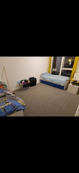 How can I decorate this room pic