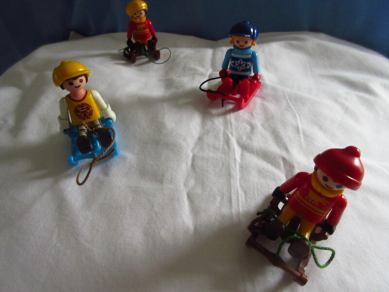 It's the season of advent for the Playmobil people in our house...