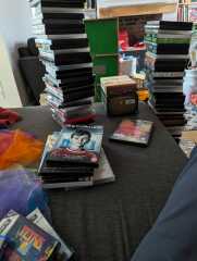 Hand hold - declutter diary