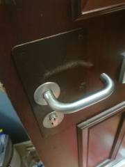 Any locksmiths? What's this plate on my door?