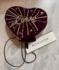 General “waifs and strays” beauty advent calendar opening thread