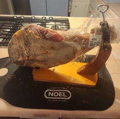 Here It Is, Merry WAGmas, Everybody’s Having Fun