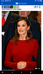 Royal Style: silk, stomachers, sapphires and plenty of sass