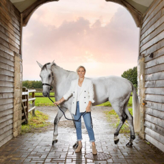 Royal Style: Never knowingly under-jewelled, let's be like Daisy and shine!