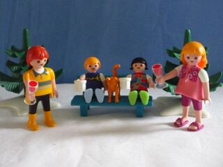 It's the season of advent for the Playmobil people in our house...