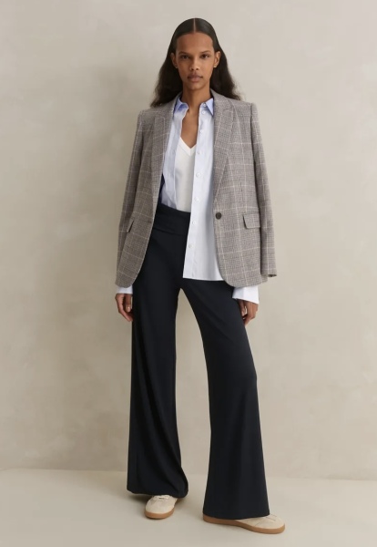 Super comfy but smart looking trousers