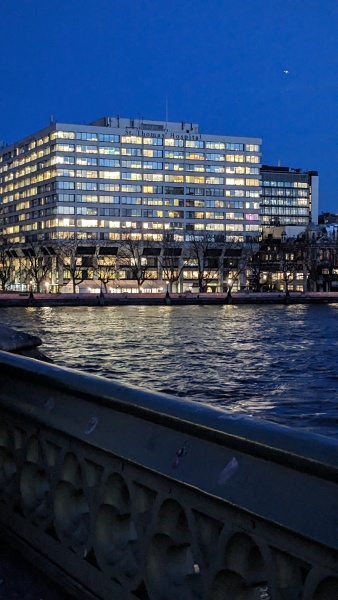 Come and tell me your dull and unexciting news 28: Calmly through the day