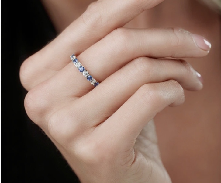 Does this ring look good on me? Tiffany Etoile "engagement" ring