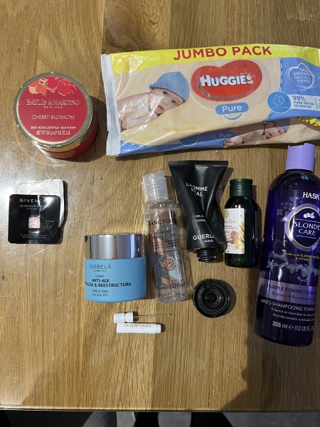 Feel the temptation to indulge in beauty treats? Is your collection overflowing with treasures? Come unite with fellow beauty enthusiasts in this lovely group!