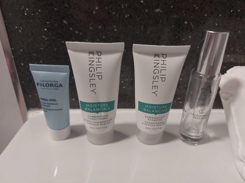 Feel the temptation to indulge in beauty treats? Is your collection overflowing with treasures? Come unite with fellow beauty enthusiasts in this lovely group!