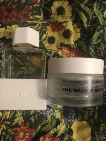 Feel the temptation to indulge in beauty treats? Is your collection overflowing with treasures? Come unite with fellow beauty enthusiasts in this lovely group!