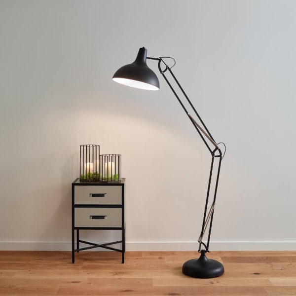 What lightbulb for this lamp?