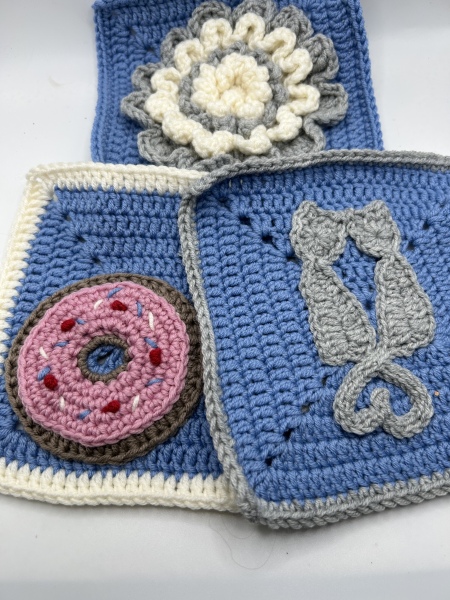 Woolly Hugs. Sad news we are afraid. Making a Blanket for lovely Mowly77's family