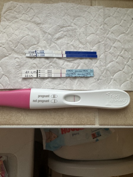 11DPO - is this a squinter?😬
