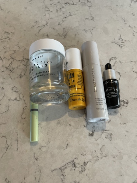 Feel the temptation to indulge in beauty treats? Is your collection overflowing with treasures? Come unite with fellow beauty enthusiasts in this lovely group!