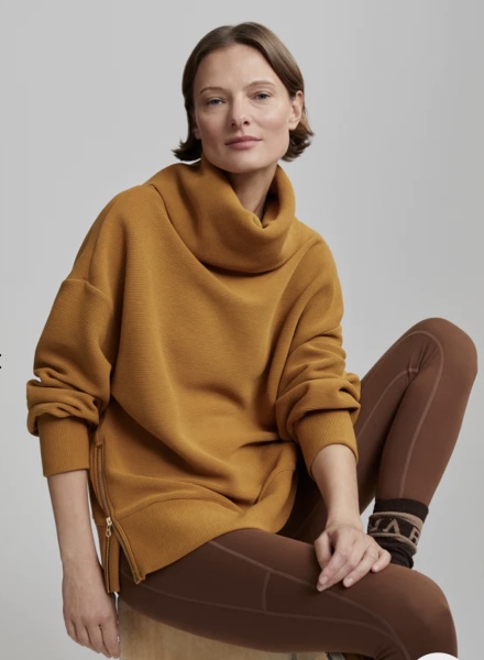 What do you wear to look understated sexy in your 40s or 50s?
