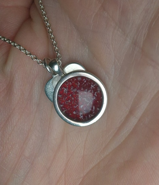 Ashes jewellery/Scattering - how do you feel about it?