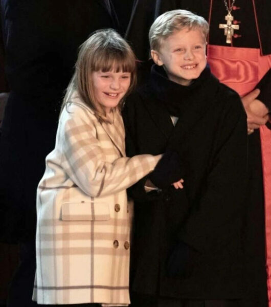 Royal Style: Tea and Tiaras - no stylish woman left behind!