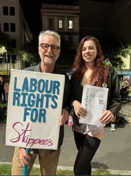 Billy Bragg having a dig at Mumsnet