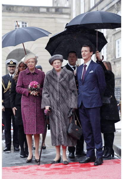 Royal Style: silk, stomachers, sapphires and plenty of sass