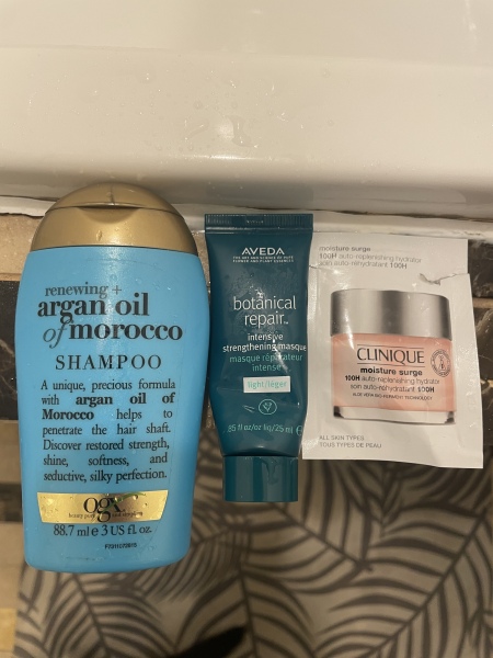 Feel the temptation to indulge in beauty treats? Is your collection overflowing with treasures? Come unite with fellow beauty enthusiasts in this lovely group!